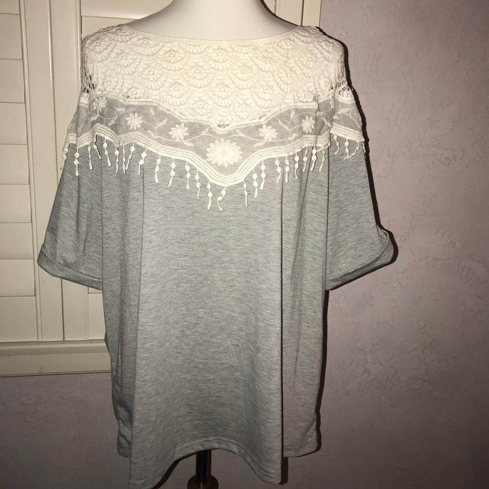 XL heather grey and white lace top. Very pretty!